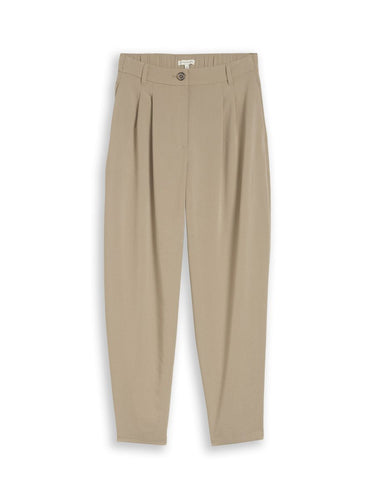Cropped Barrel Hose