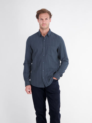 BUTTON DOWN