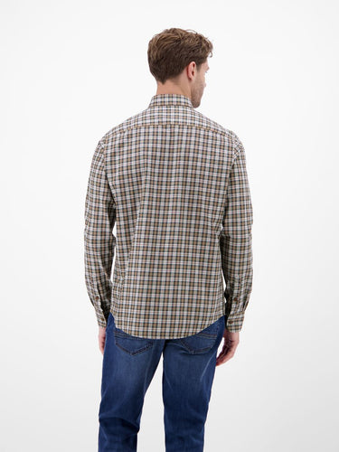 BUTTON DOWN