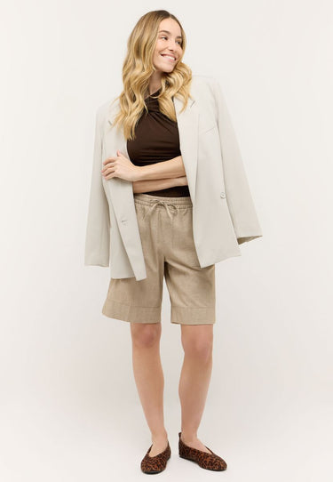 669185300-470 LIA URBAN