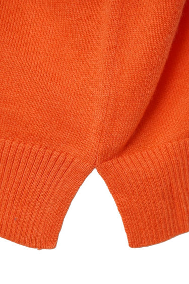 1/1 sleeve roundneck pullover with oversized shoulders